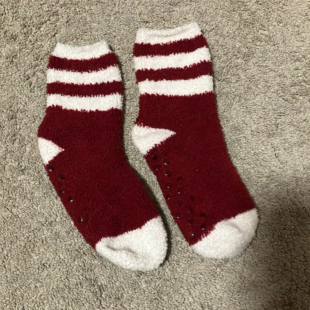 Fuzzy grippy socks